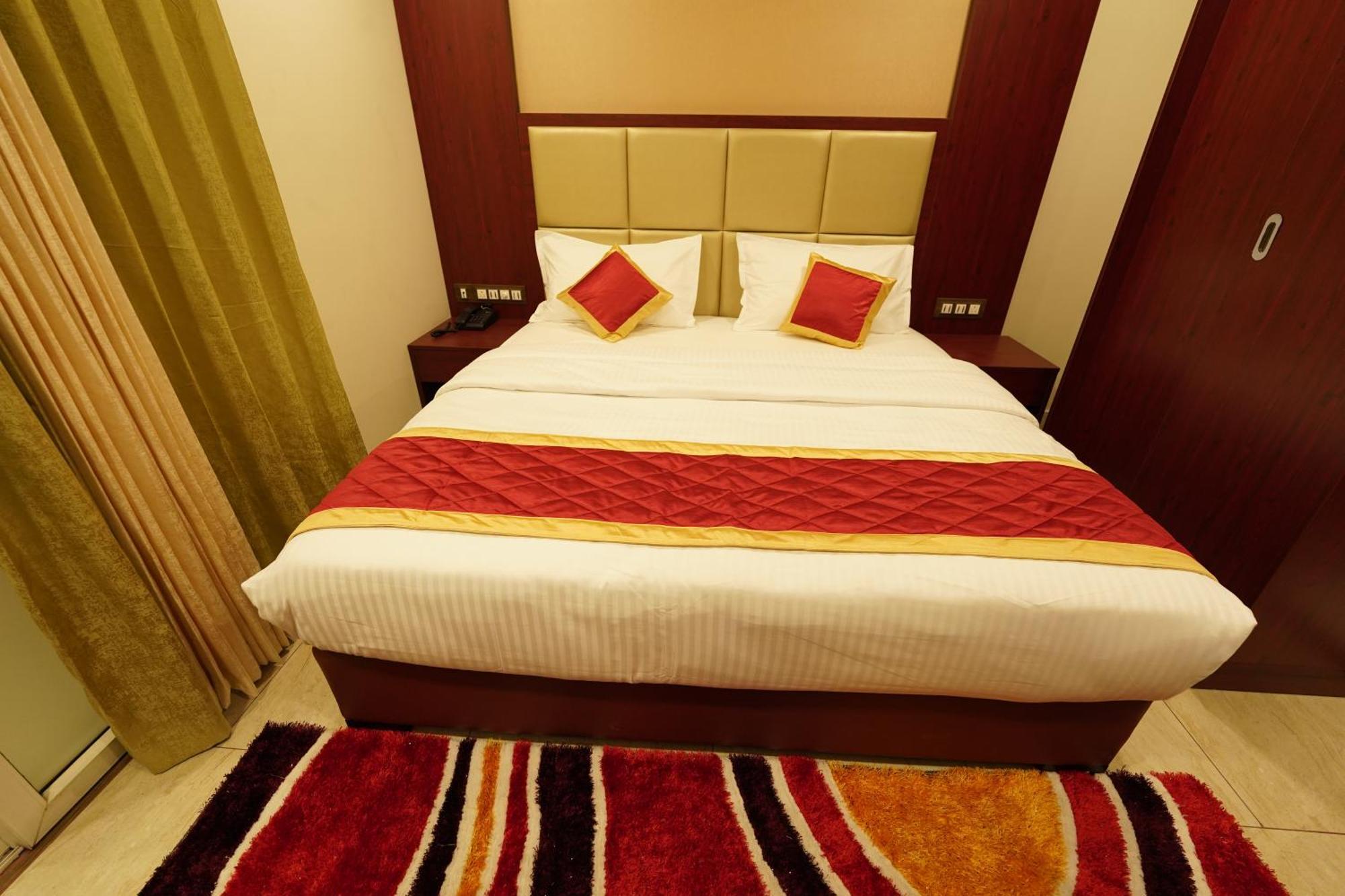 Hotel Newline Orchid Guruvāyūr エクステリア 写真