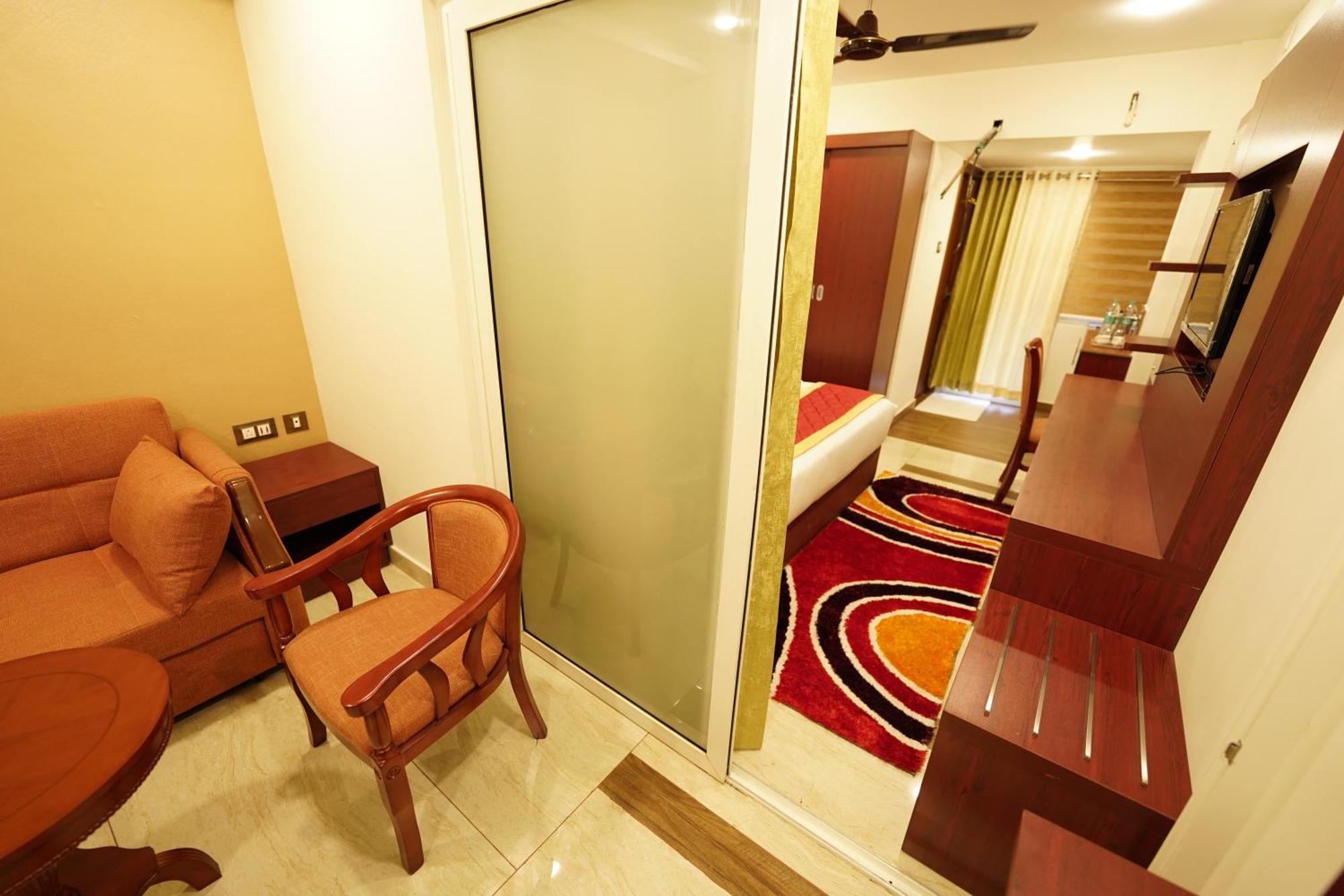 Hotel Newline Orchid Guruvāyūr エクステリア 写真