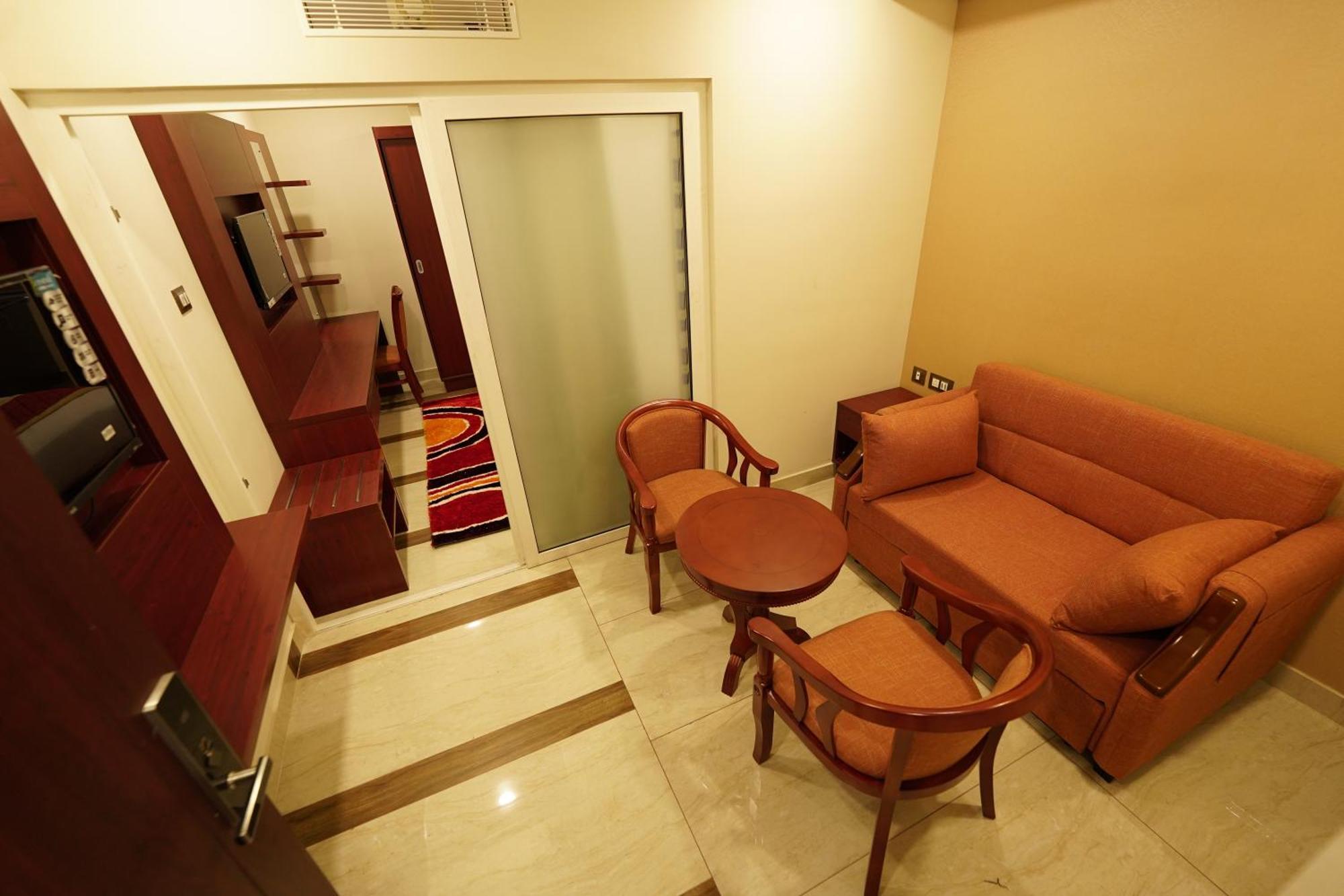 Hotel Newline Orchid Guruvāyūr エクステリア 写真