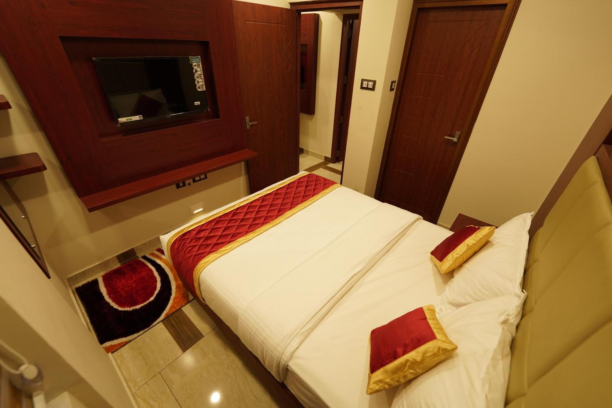 Hotel Newline Orchid Guruvāyūr エクステリア 写真